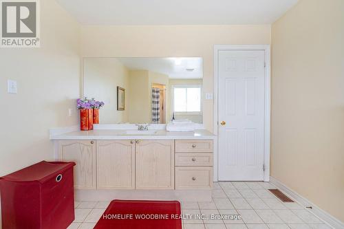 30 Rollingwood Dr, Brampton, ON - Indoor Photo Showing Bathroom