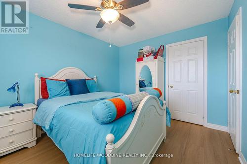 30 Rollingwood Drive, Brampton, ON - Indoor Photo Showing Bedroom