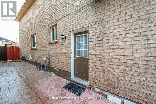 30 Rollingwood Dr, Brampton, ON - Outdoor With Exterior