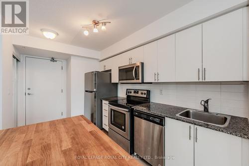 #1209 -1420 Dupont St, Toronto, ON - Indoor Photo Showing Kitchen With Stainless Steel Kitchen With Upgraded Kitchen
