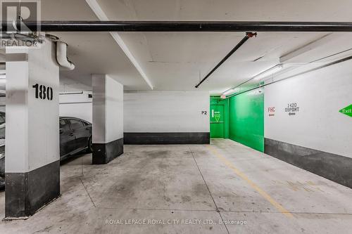 #1209 -1420 Dupont St, Toronto, ON - Indoor Photo Showing Garage