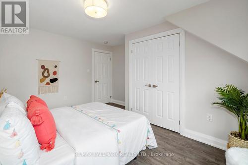 68 South Kingsway, Toronto, ON - Indoor Photo Showing Bedroom