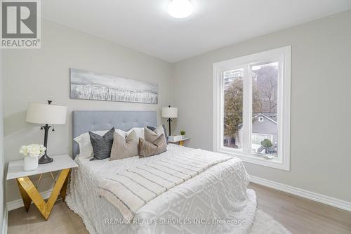 39 Alanson Street, Hamilton, ON - Indoor Photo Showing Bedroom