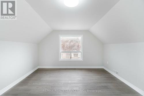 39 Alanson Street, Hamilton, ON - Indoor Photo Showing Other Room