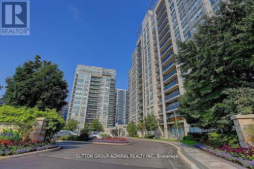 #1409 -60 Disera Dr S, Vaughan, ON - Outdoor With Balcony With Facade