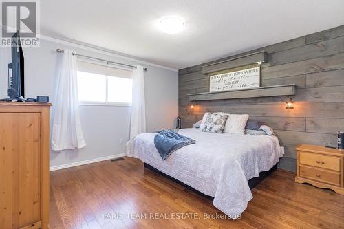 4883 Muley Point Rd, Ramara, ON - Indoor Photo Showing Bedroom