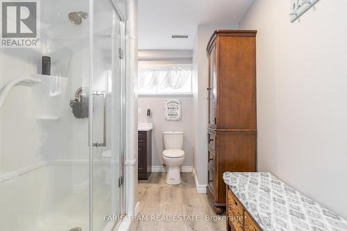 4883 Muley Point Rd, Ramara, ON - Indoor Photo Showing Bathroom