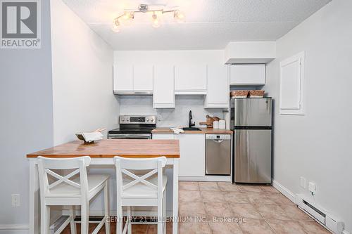 28 - 17 Dawson Drive, Collingwood, ON - Indoor Photo Showing Kitchen