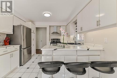 32 Plover Pl, Brampton, ON - Indoor Photo Showing Kitchen With Double Sink
