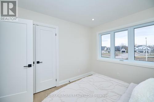 4229 Manson Lane, Lincoln, ON - Indoor Photo Showing Bedroom