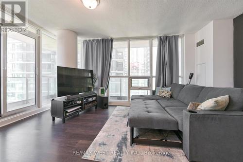 1504 - 33 Bay Street, Toronto, ON - Indoor Photo Showing Living Room