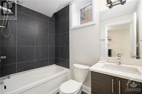 1288 Kilborn Avenue, Ottawa, ON - Indoor Photo Showing Bathroom