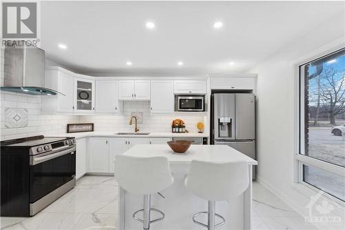 3565 Downpatrick Road Unit#21, Ottawa, ON - Indoor Photo Showing Kitchen With Upgraded Kitchen
