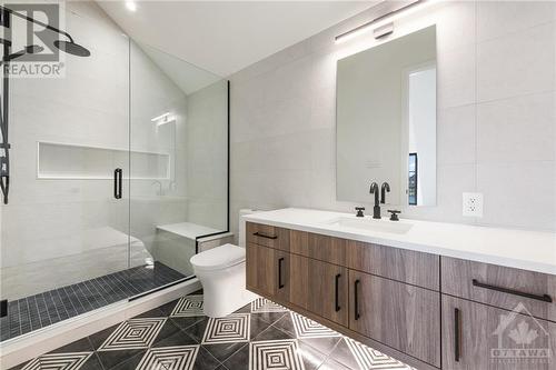 1345 South Beach Boulevard, Ottawa, ON - Indoor Photo Showing Bathroom