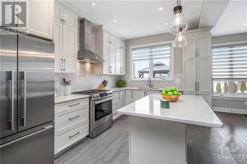 117 Cambie Road, Ottawa, ON - Indoor Photo Showing Kitchen With Upgraded Kitchen