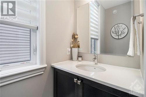 117 Cambie Road, Ottawa, ON - Indoor Photo Showing Bathroom