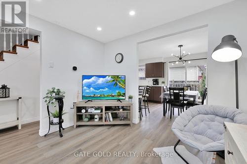 2 - 596 Grey Street, Brantford, ON - Indoor Photo Showing Living Room