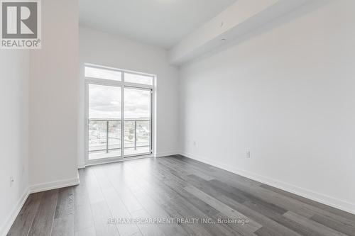 617 - 5055 Greenlane Road, Lincoln, ON - Indoor Photo Showing Other Room