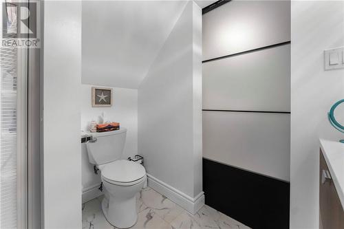 267 Clemow Avenue, Pembroke, ON - Indoor Photo Showing Bathroom