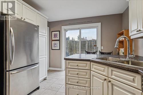 #14 -4667 Portage Rd, Niagara Falls, ON - Indoor Photo Showing Kitchen With Double Sink