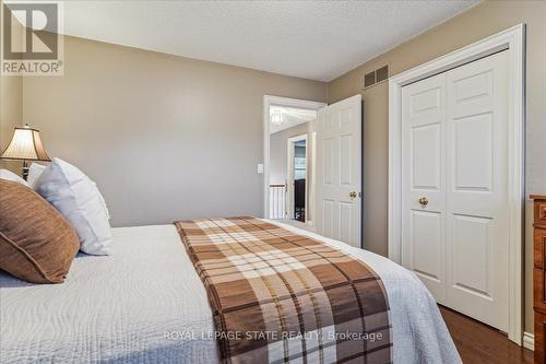 #14 -4667 Portage Rd, Niagara Falls, ON - Indoor Photo Showing Bedroom