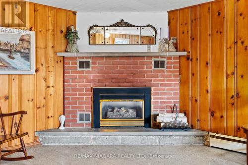 515 Sugarloaf Street, Port Colborne, ON - Indoor Photo Showing Living Room With Fireplace