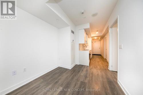 #3208 -99 Broadway Ave, Toronto, ON - Indoor Photo Showing Other Room