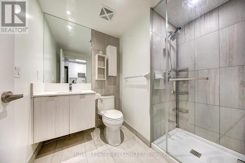 #3208 -99 Broadway Ave, Toronto, ON - Indoor Photo Showing Bathroom