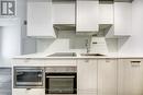 #3208 -99 Broadway Ave, Toronto, ON  - Indoor Photo Showing Kitchen 