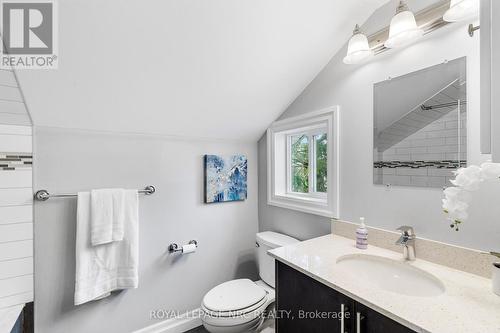240 Derby Rd Rd, Fort Erie, ON - Indoor Photo Showing Bathroom