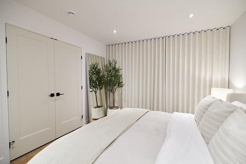 Master bedroom - 61 Rue Tremblay, Saint-Jean-Sur-Richelieu, QC - Indoor Photo Showing Bedroom