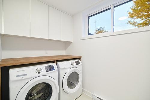 Laundry room - 61 Rue Tremblay, Saint-Jean-Sur-Richelieu, QC - Indoor Photo Showing Laundry Room