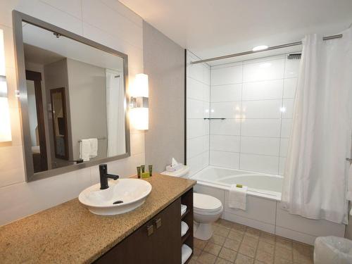 Salle de bains - 319-150 Ch. Du Curé-Deslauriers, Mont-Tremblant, QC - Indoor Photo Showing Bathroom