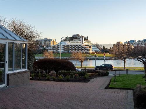 210-50 Songhees Rd, Victoria, BC - Outdoor With View