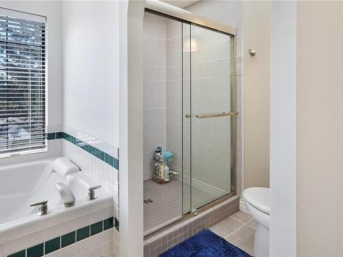 3279 Cordova Bay, Nanaimo, BC - Indoor Photo Showing Bathroom