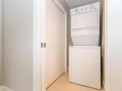 109-2096 Kennedy St, Sooke, BC - Indoor Photo Showing Laundry Room