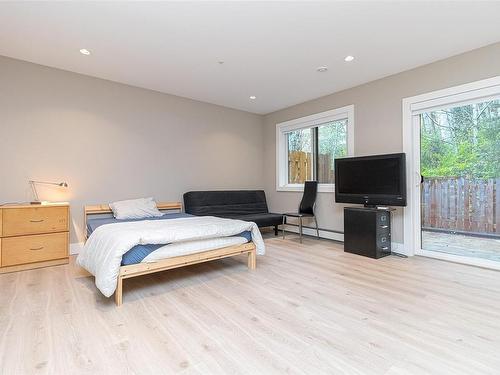 109-2096 Kennedy St, Sooke, BC - Indoor Photo Showing Bedroom