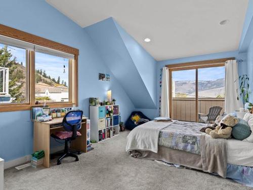 4752 Uplands Drive, Kamloops, BC - Indoor Photo Showing Bedroom