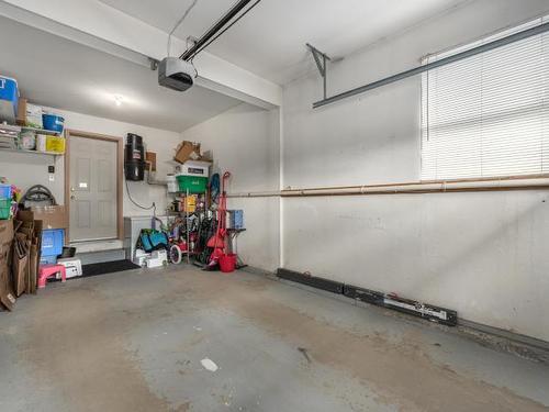 31-1750 Mckinley Crt, Kamloops, BC - Indoor Photo Showing Garage