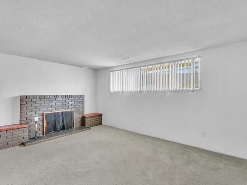 1590 Hillside Drive, Kamloops, BC - Indoor With Fireplace