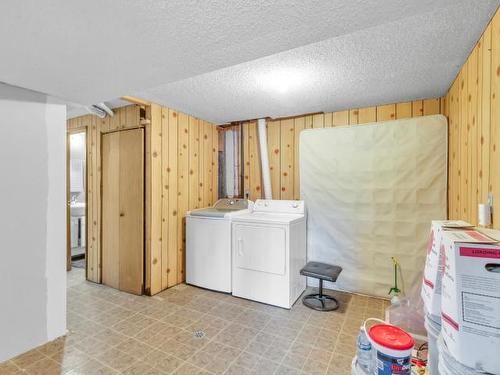 1590 Hillside Drive, Kamloops, BC - Indoor Photo Showing Laundry Room