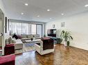 Salon - 302-3450 Rue Redpath, Montréal (Ville-Marie), QC  - Indoor Photo Showing Living Room 