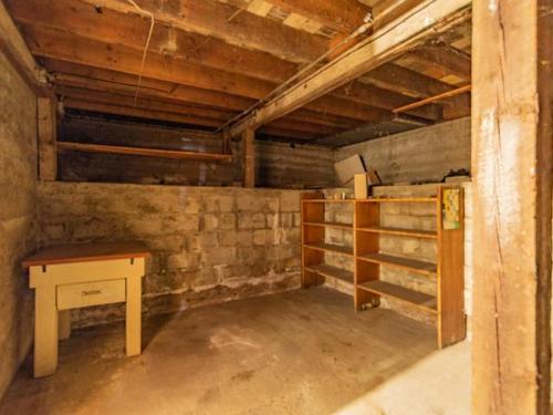 1003 Main Street, Lillooet, BC - Indoor Photo Showing Other Room