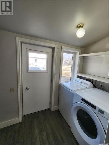 328 6Th Avenue, Broadview, SK - Indoor Photo Showing Laundry Room