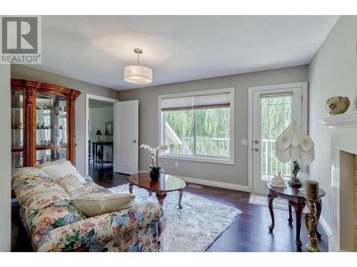 15829 Greenhow Road, Lake Country, BC - Indoor Photo Showing Living Room With Fireplace