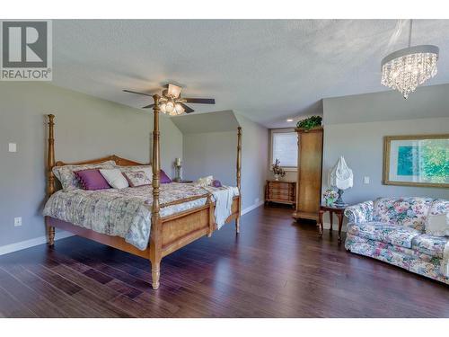 15829 Greenhow Road, Lake Country, BC - Indoor Photo Showing Bedroom