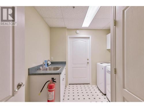15829 Greenhow Road, Lake Country, BC - Indoor Photo Showing Laundry Room