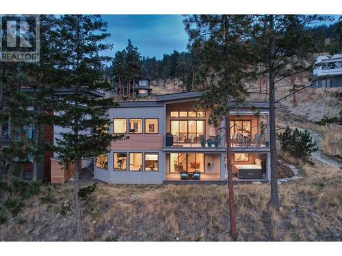 3316 Black Pine Lane, Kelowna, BC - Outdoor