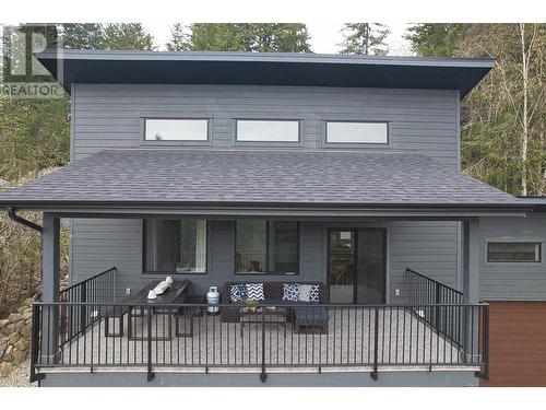 2386 Juniper Circle, Blind Bay, BC - Outdoor With Deck Patio Veranda