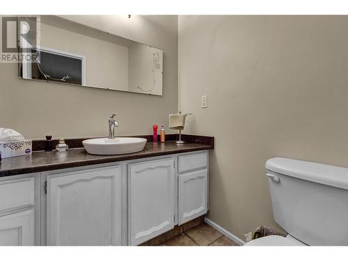 2565 Coyle Street, Prince George, BC - Indoor Photo Showing Bathroom